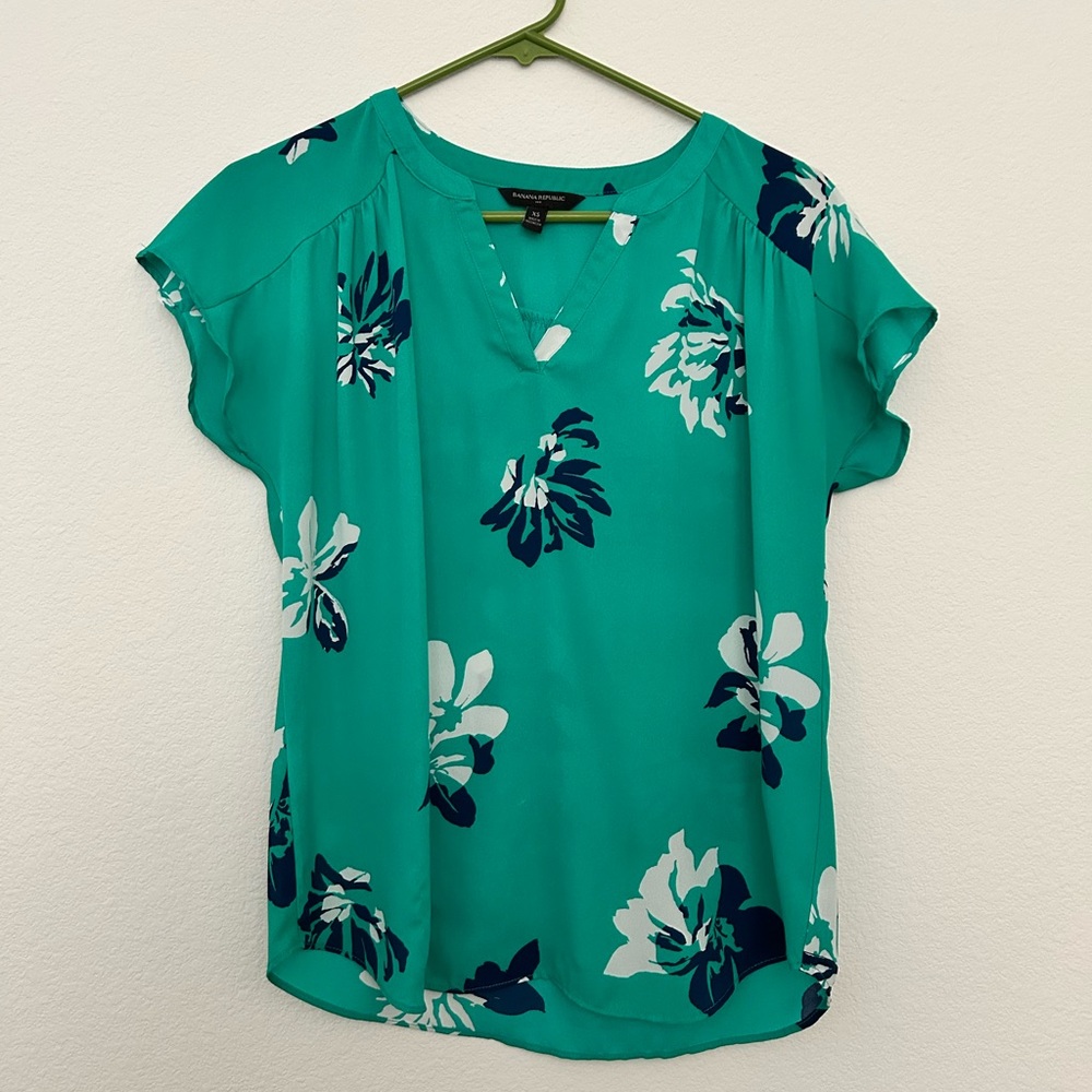 Banana Republic Green Floral Blouse